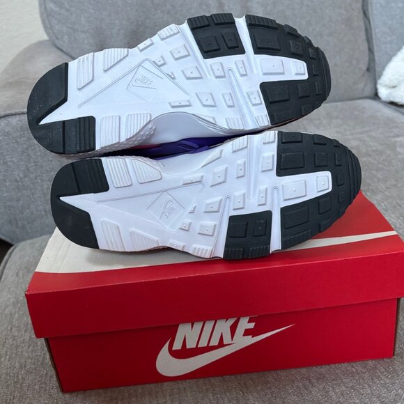 NEW - NIKE Huarache - Run Now GS Sneakers - Girl's Youth Size 5.5 Y - Picture 6 of 9